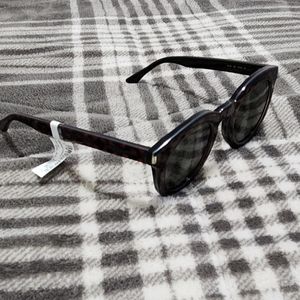 YVES SAINT LAURENT SL102 005 BLACK RED AUTHENTIC SUNGLASSES YSL 47 No Case